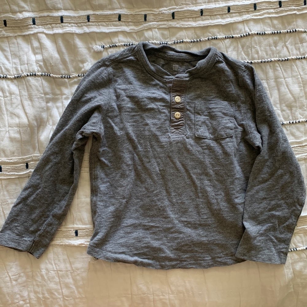 Gap boys long sleeve shirt